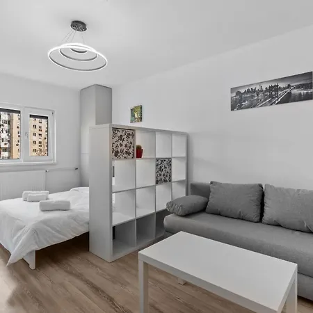 Carlas New Times Flat Tineretului Apartamento